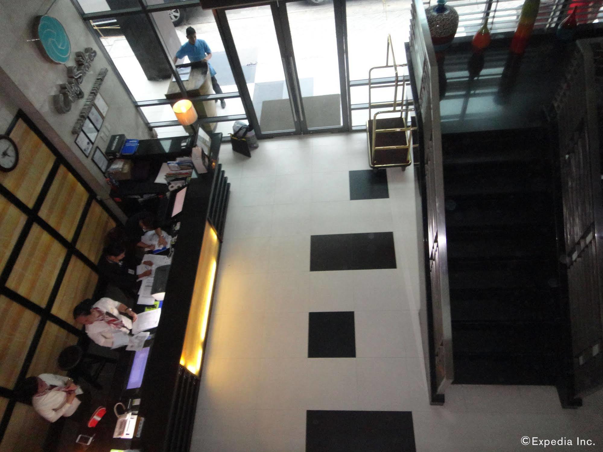 City Suites Ramos Tower Cebu Zewnętrze zdjęcie