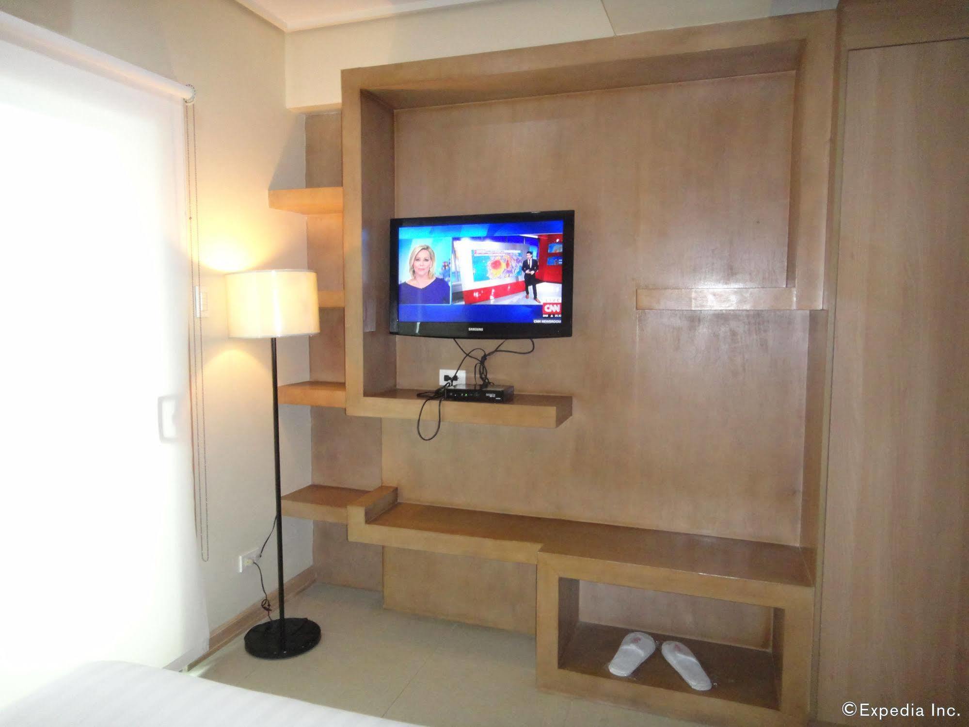 City Suites Ramos Tower Cebu Zewnętrze zdjęcie