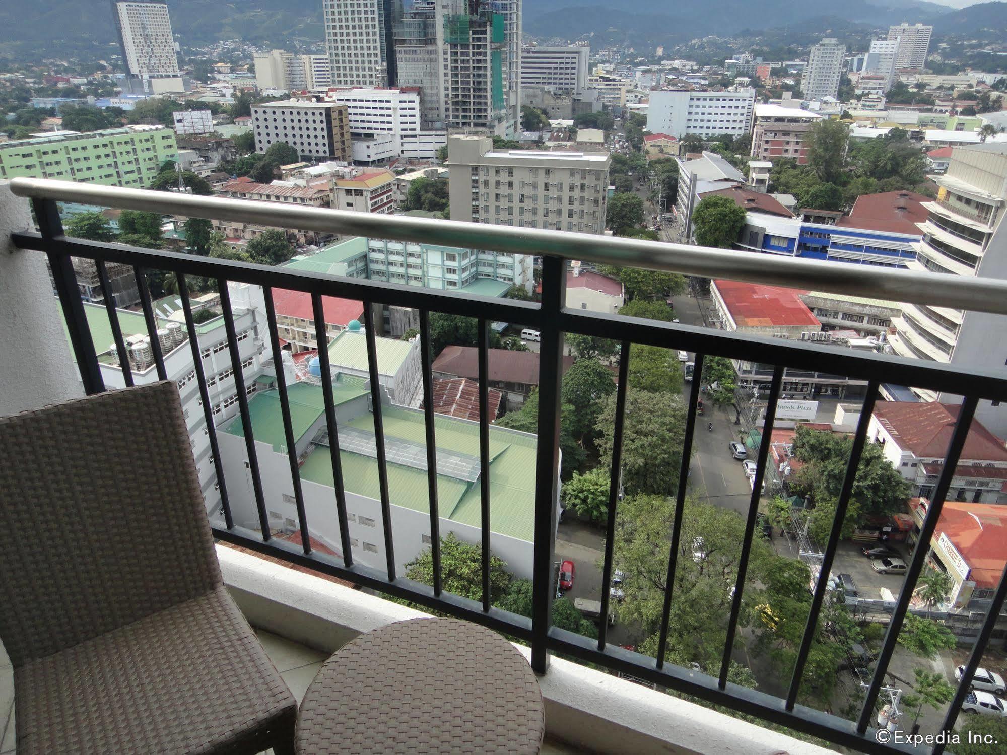 City Suites Ramos Tower Cebu Zewnętrze zdjęcie
